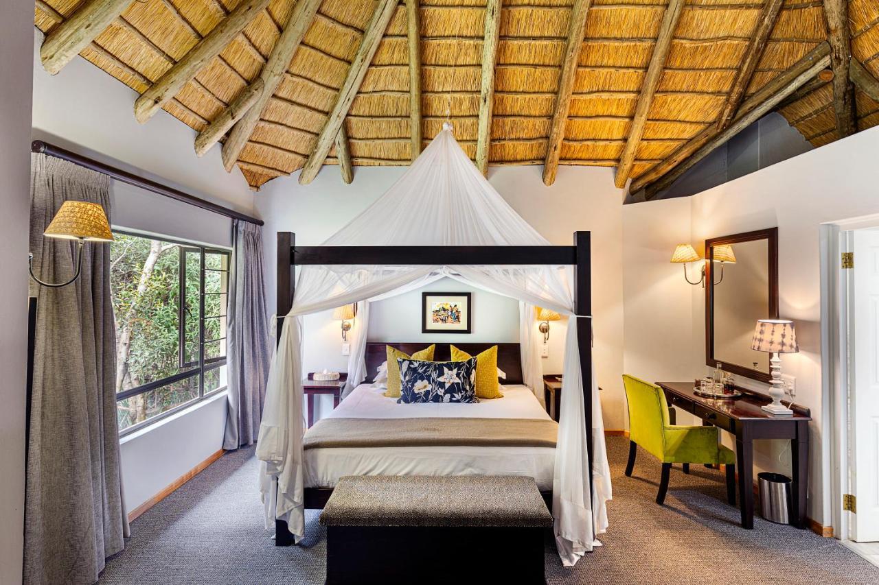 Cavern Resort & Spa Bergville Esterno foto