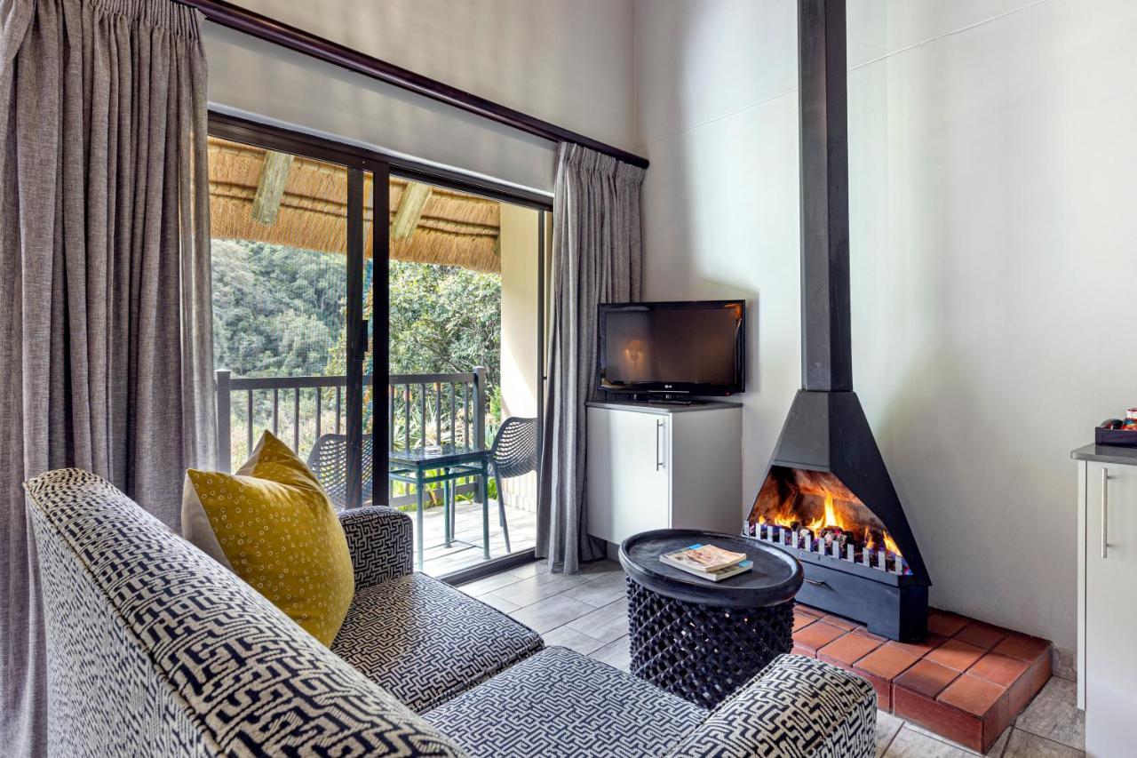 Cavern Resort & Spa Bergville Esterno foto
