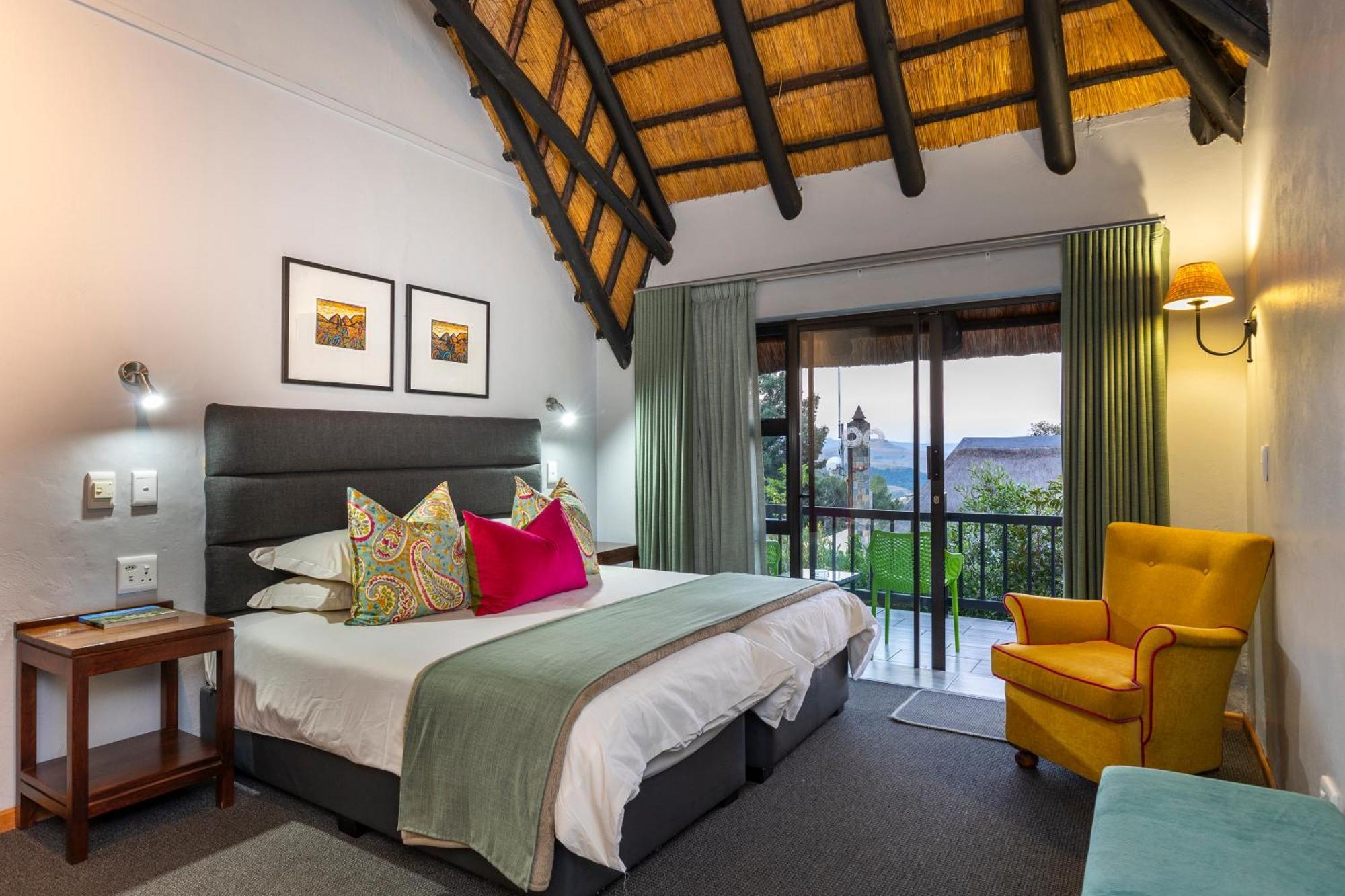 Cavern Resort & Spa Bergville Esterno foto