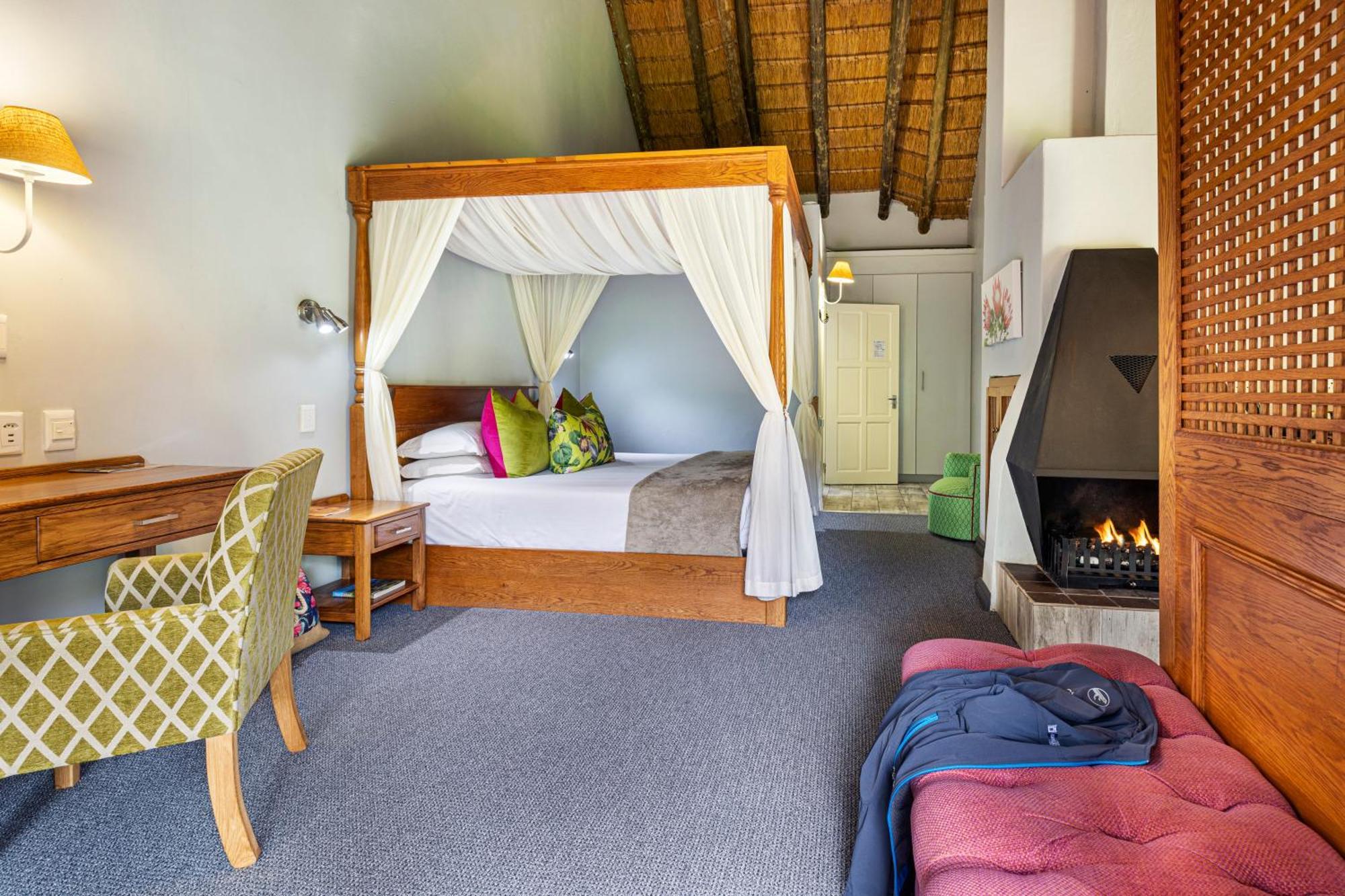 Cavern Resort & Spa Bergville Esterno foto