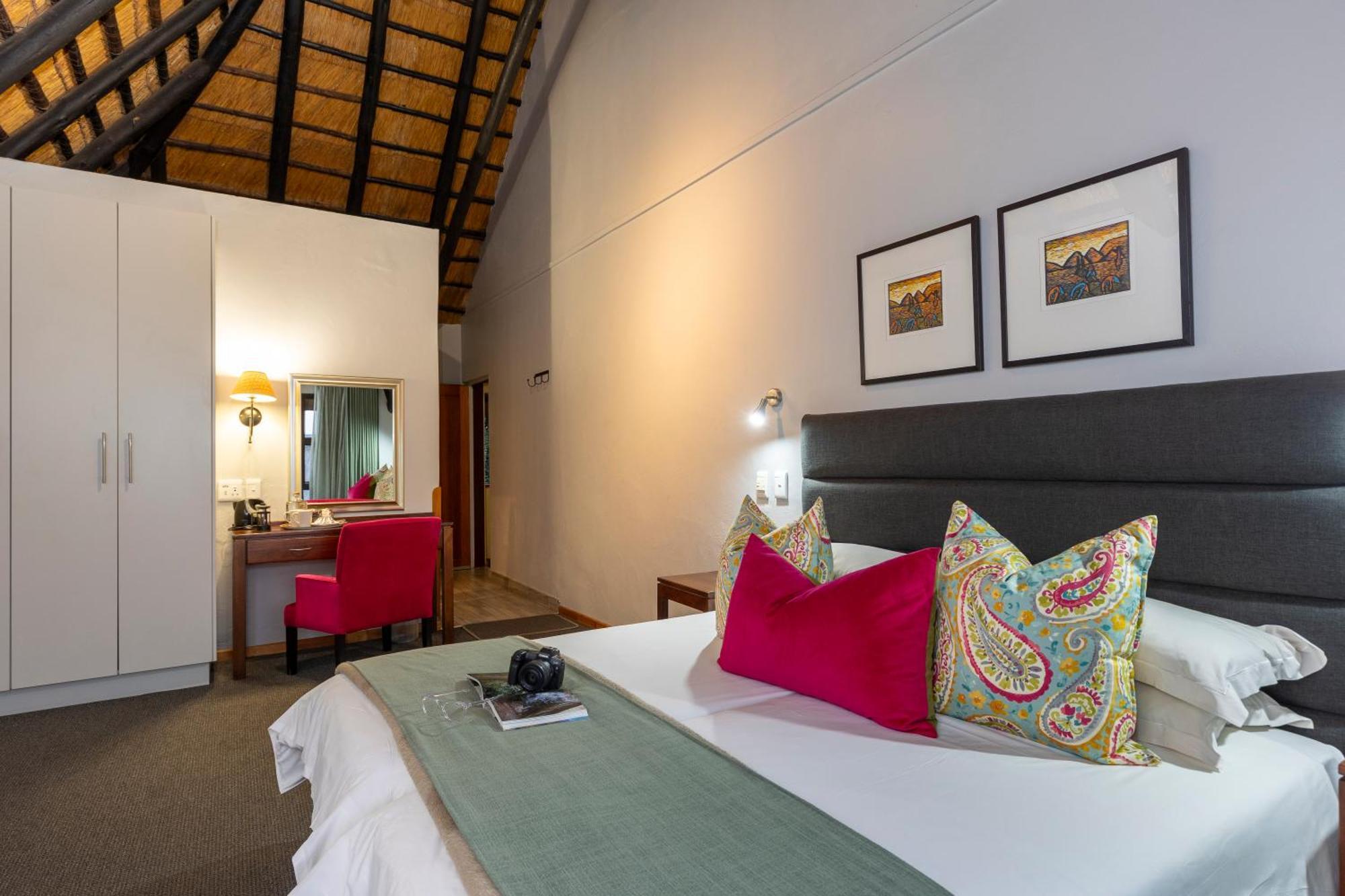 Cavern Resort & Spa Bergville Esterno foto
